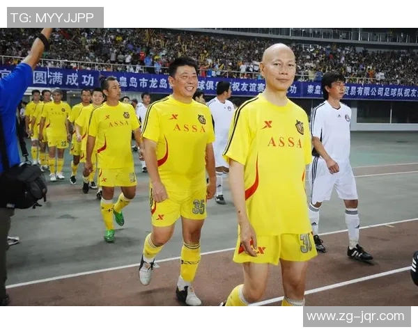 街头偶遇足球明星精彩瞬间视频分享让你感受足球魅力与明星风采